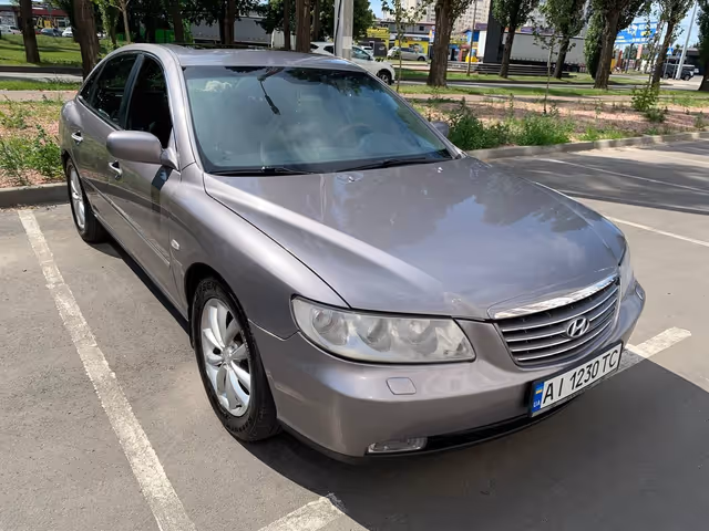 Hyundai Grandeur - фото 3