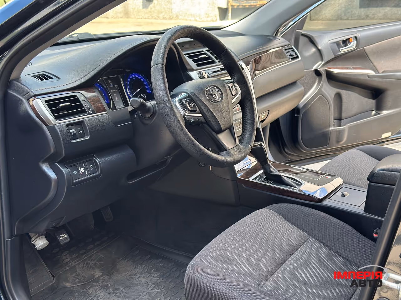 Toyota Camry - фото 7