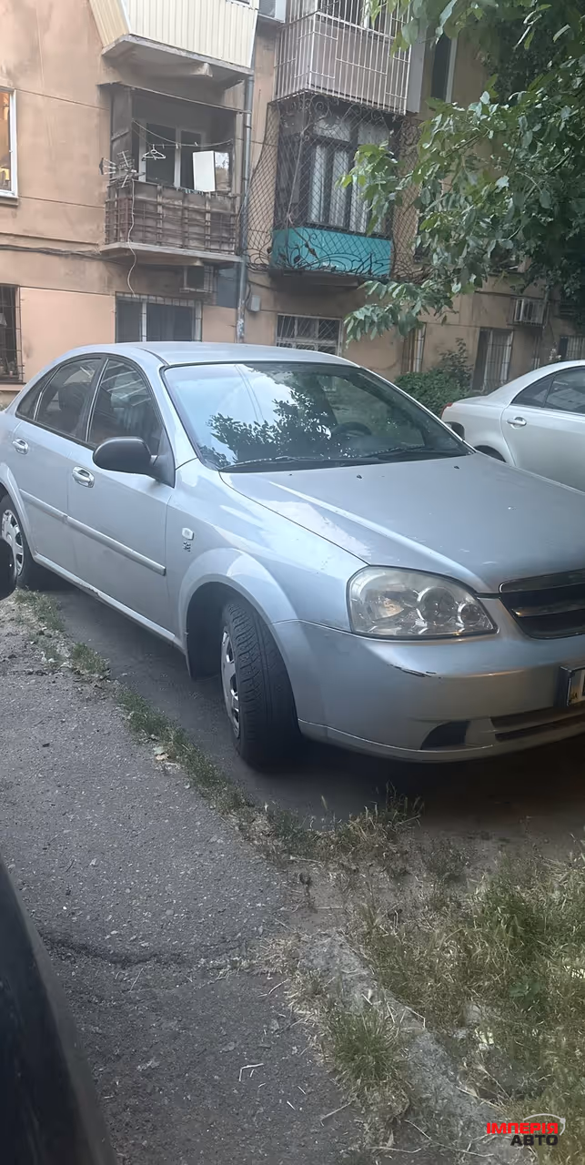 Chevrolet Lacetti - фото 1
