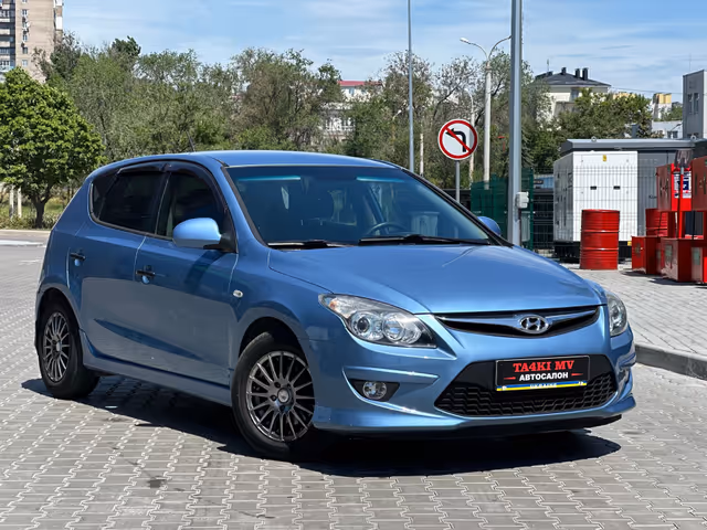 Hyundai i30 - фото 4