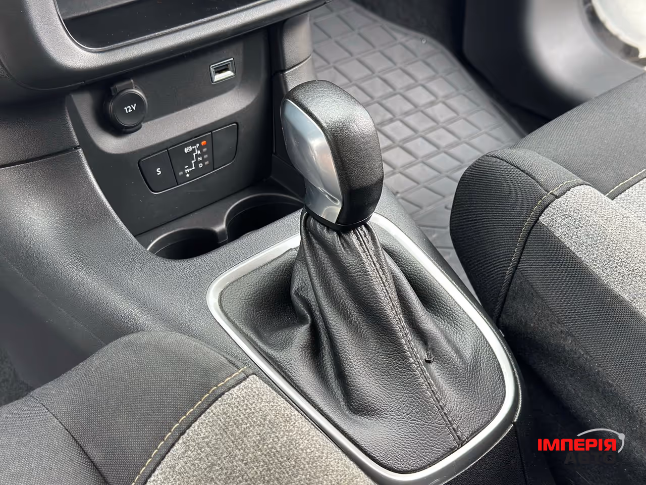 Citroen C3 - фото 16