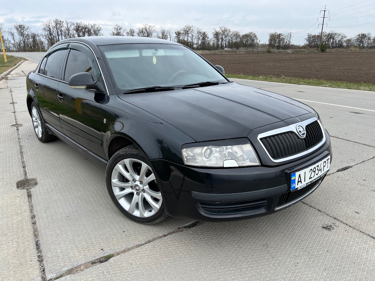 Skoda Superb - фото 12