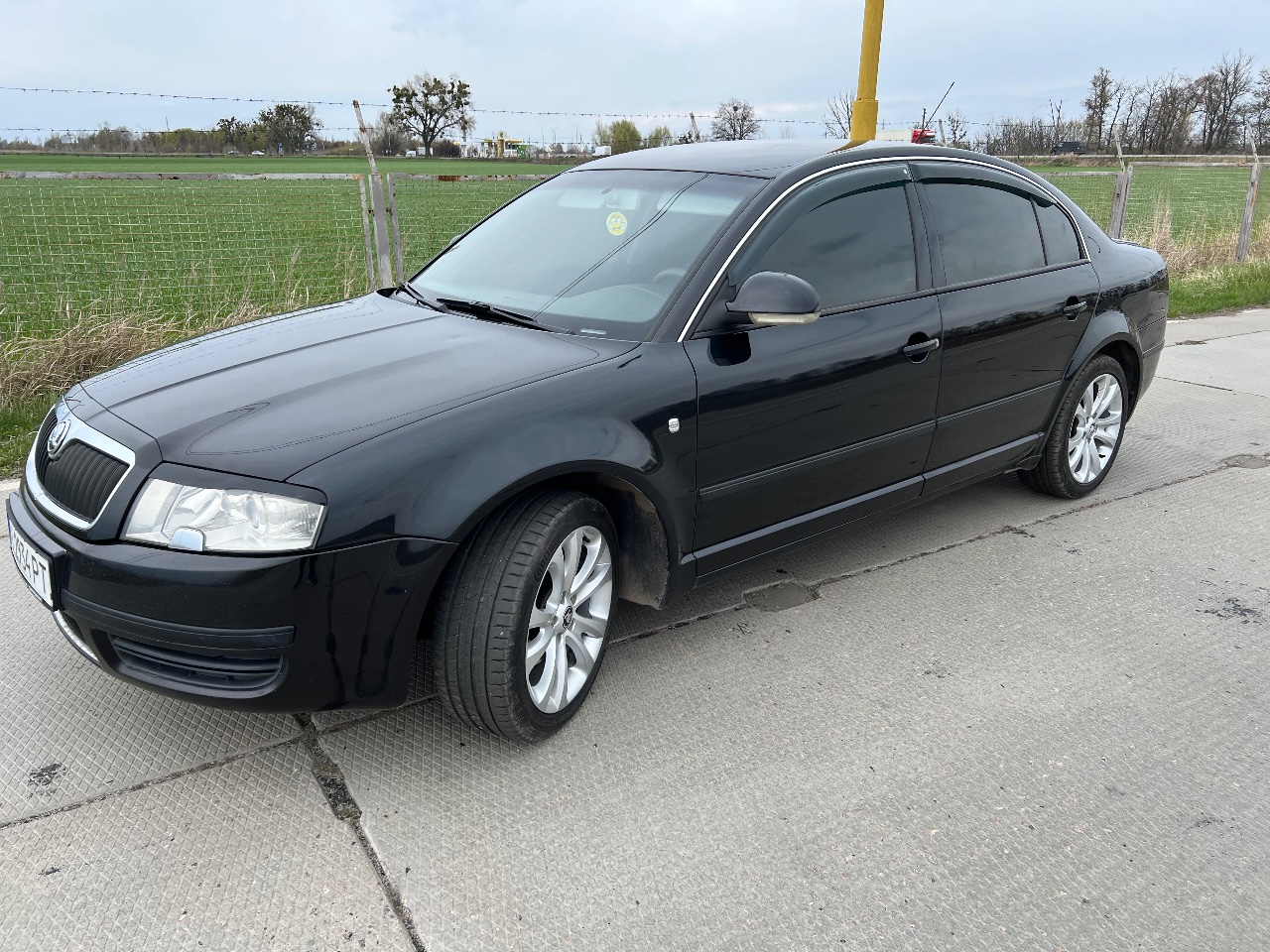 Skoda Superb - фото 6