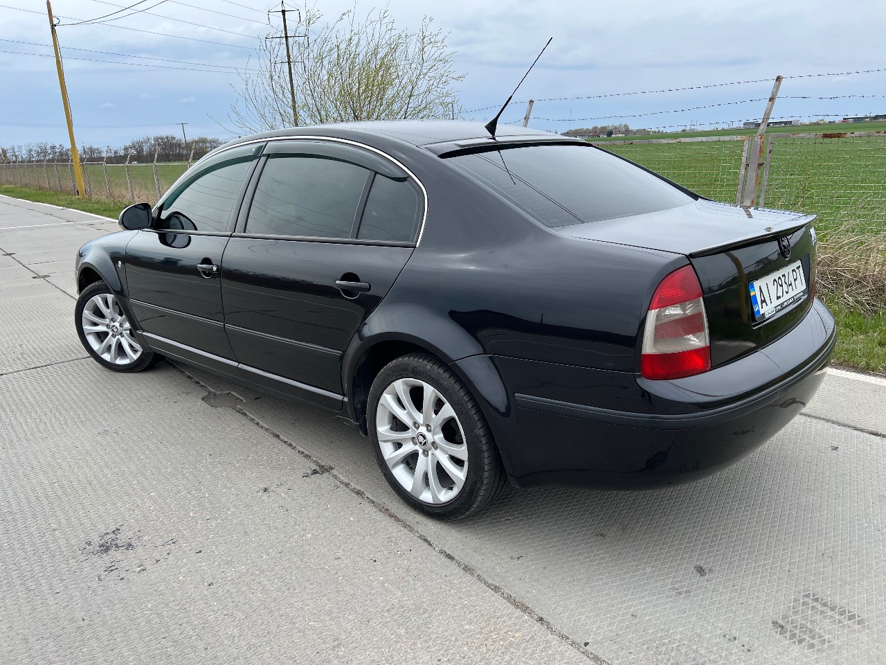 Skoda Superb - фото 9