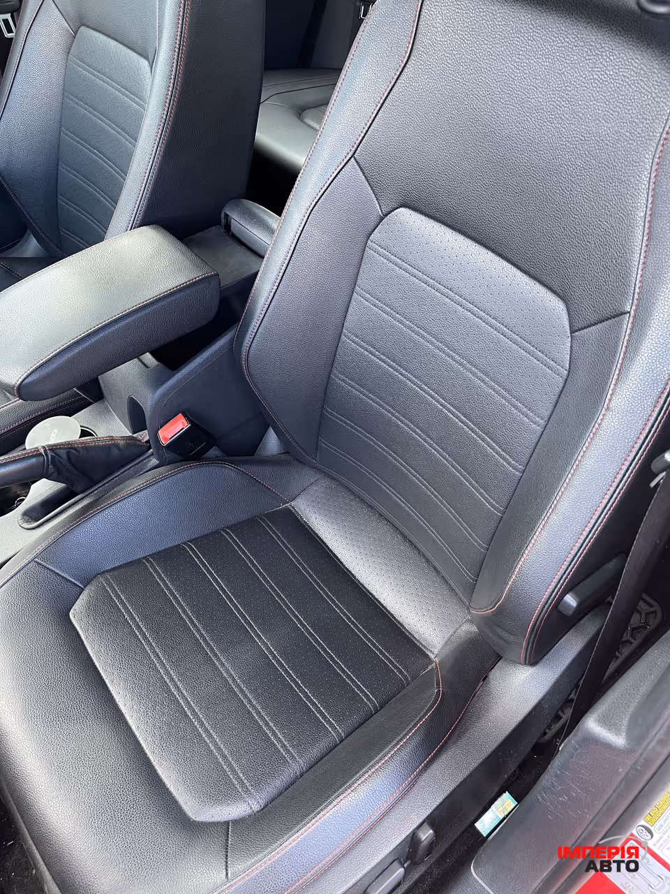 Volkswagen Jetta - фото 12