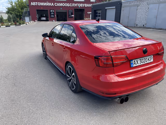 Volkswagen Jetta - фото 4