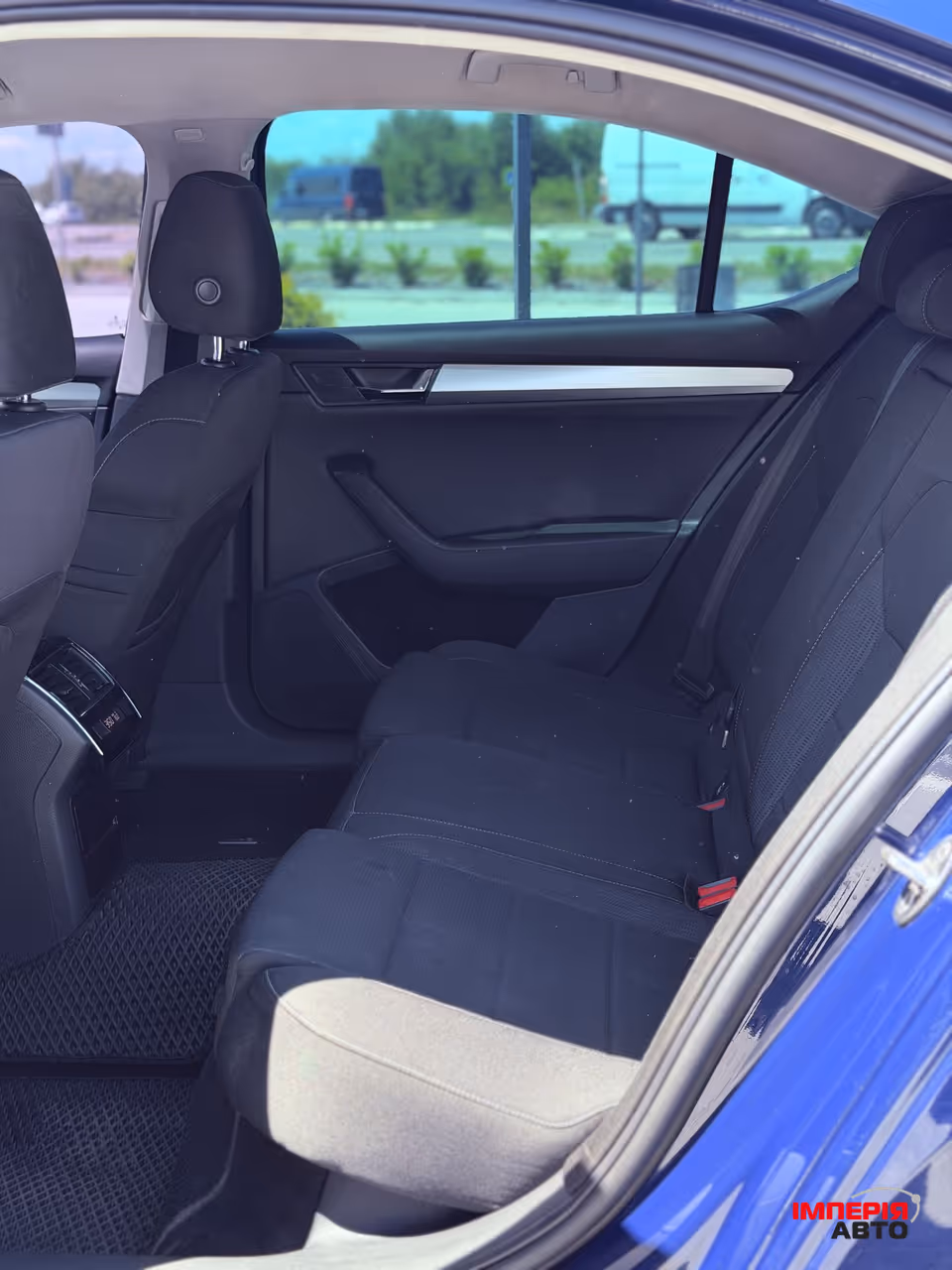 Skoda Superb - фото 9