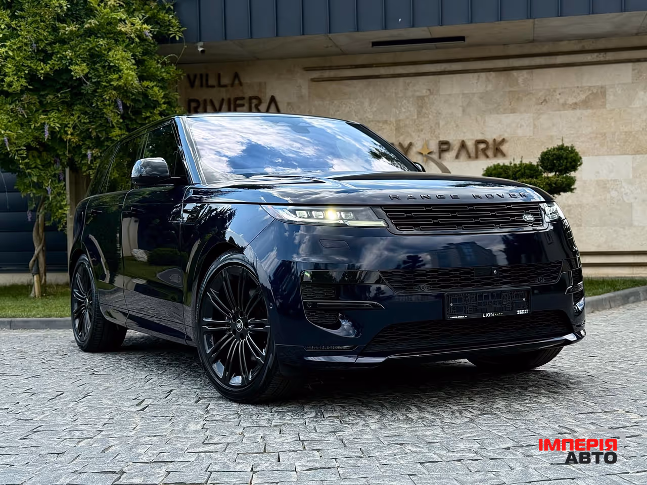 Land Rover Range Rover Sport - фото 1