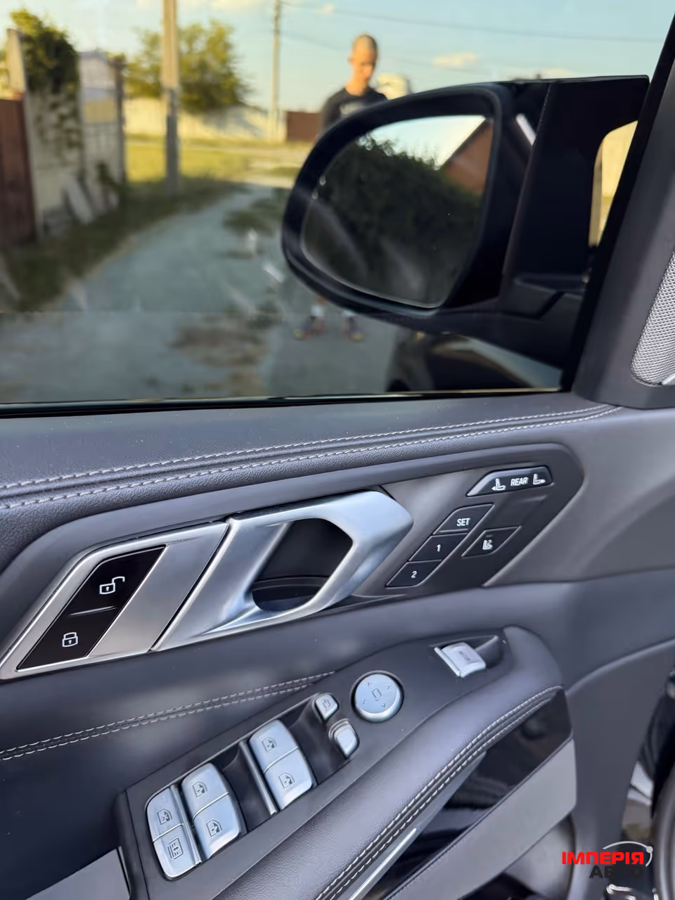 BMW X7 - фото 17