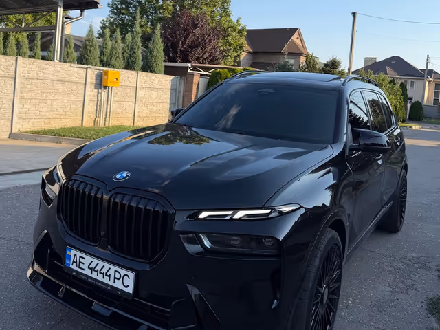 BMW X7 - фото 5