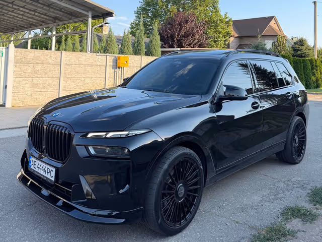 BMW X7 - фото 2