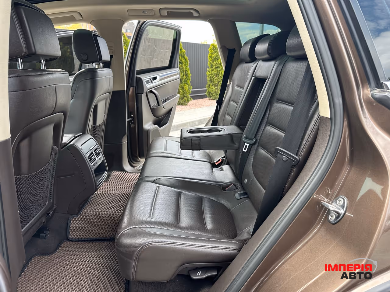 Volkswagen Touareg - фото 19