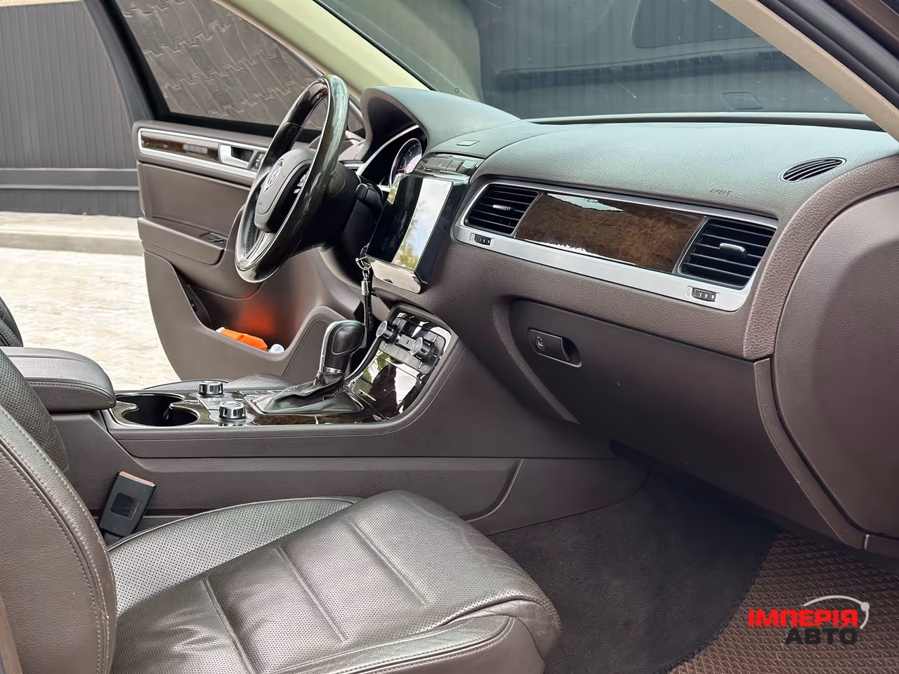 Volkswagen Touareg - фото 22