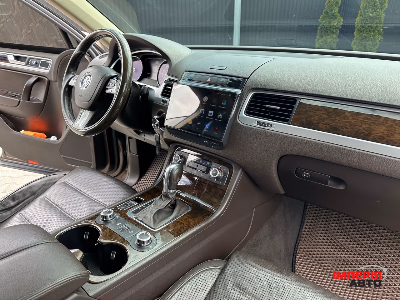 Volkswagen Touareg - фото 26