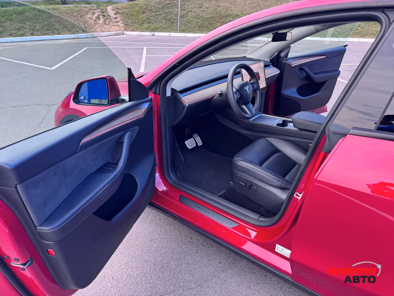 Tesla Model Y - фото 25