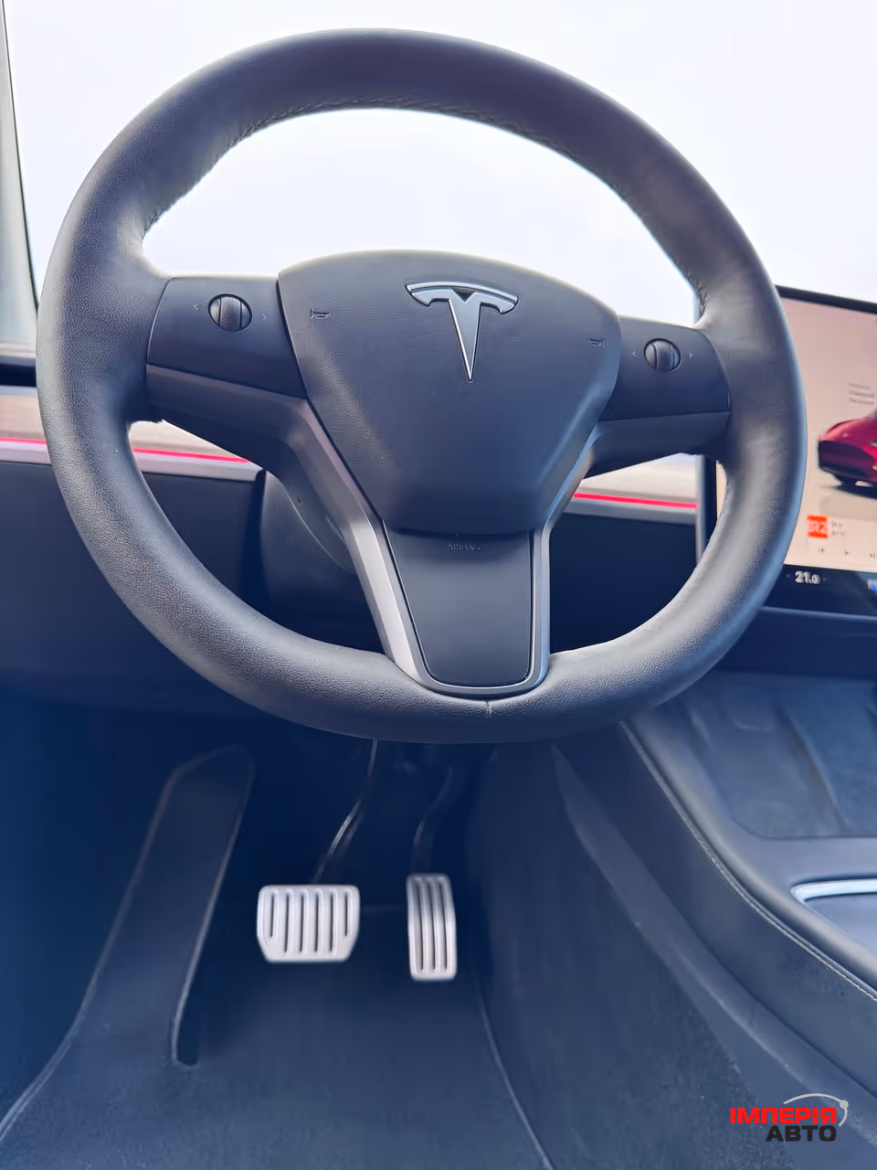 Tesla Model Y - фото 9