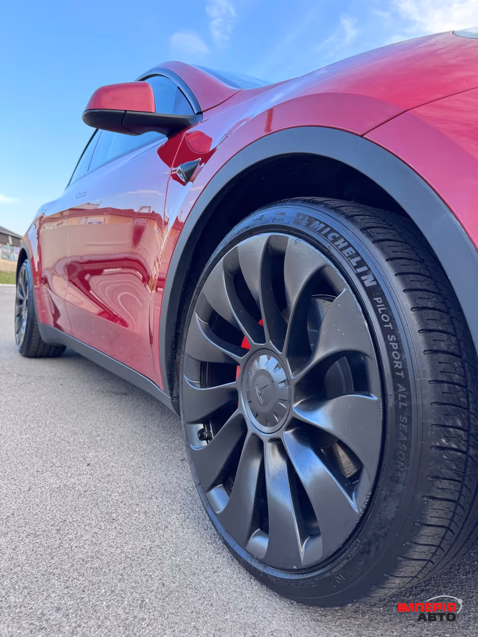 Tesla Model Y - фото 10