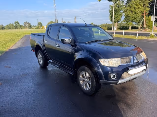 Mitsubishi L200 - зображення 1