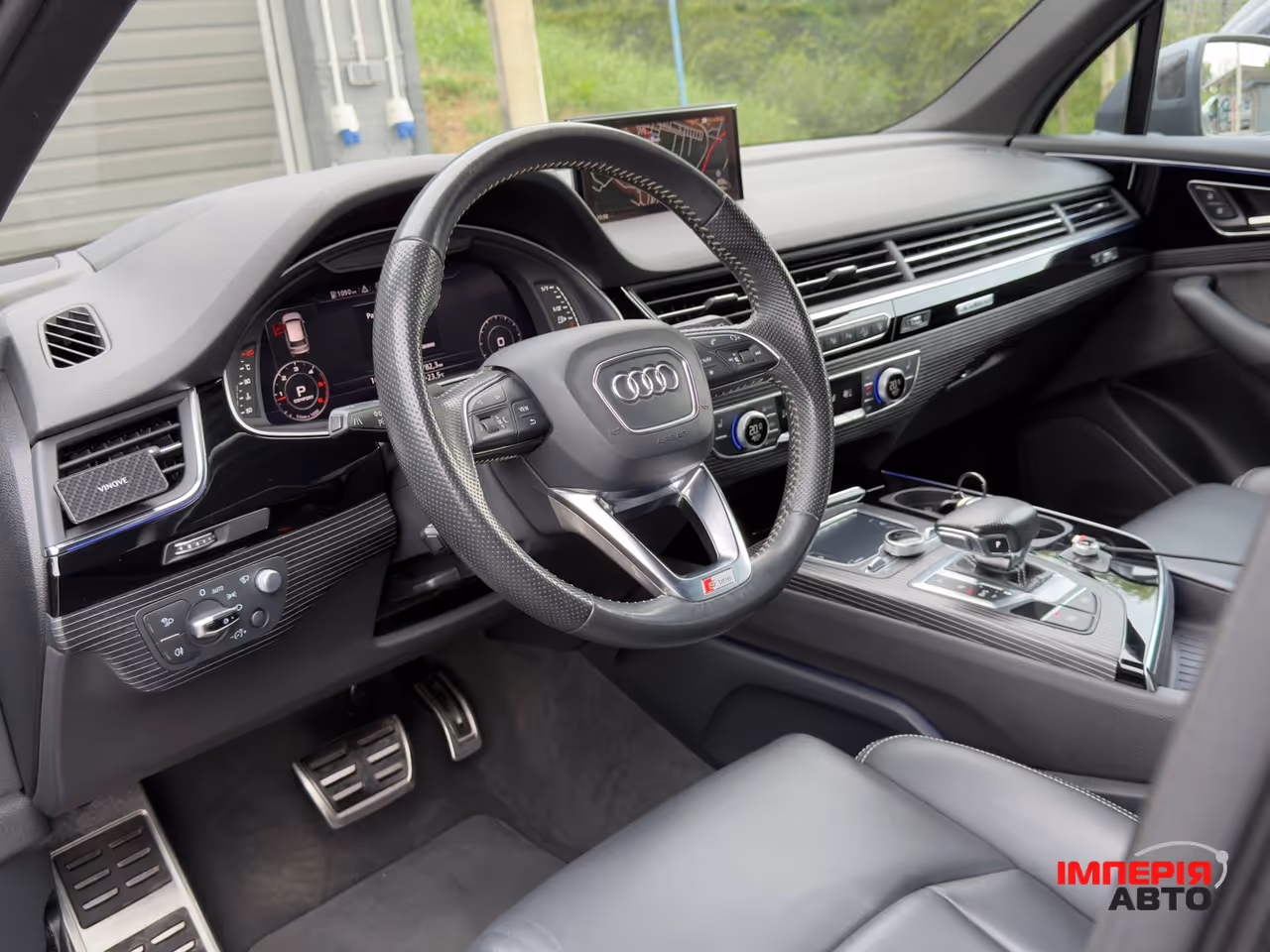 Audi Q7 - фото 15