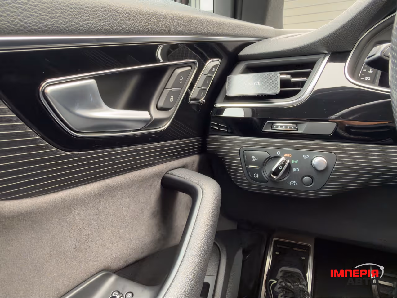 Audi Q7 - фото 31