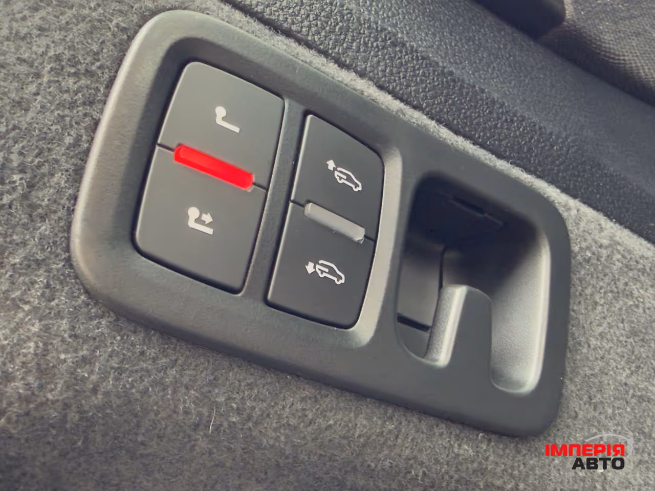 Audi Q7 - фото 41