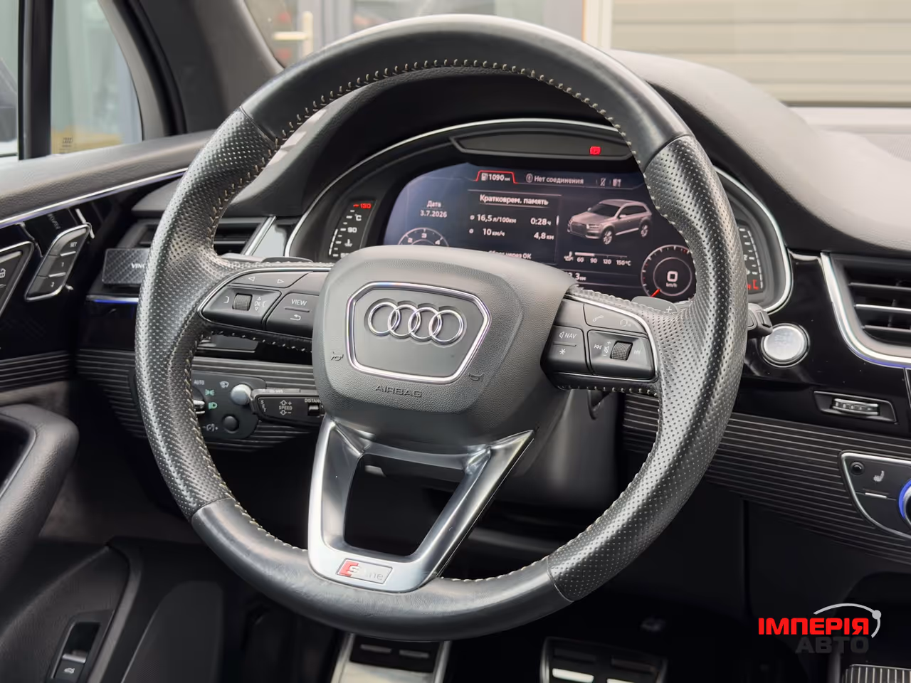Audi Q7 - фото 28