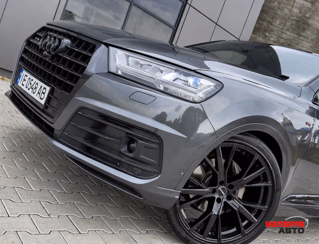 Audi Q7 - фото 9
