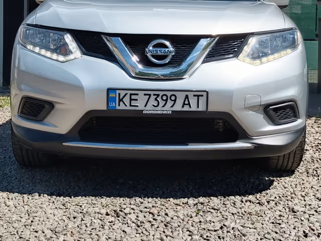 Nissan Rogue - фото 1