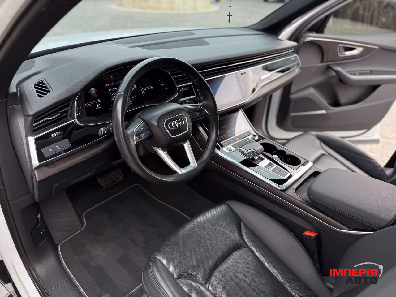 Audi Q7 - фото 33