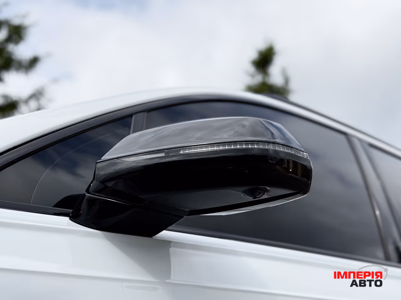 Audi Q7 - фото 13