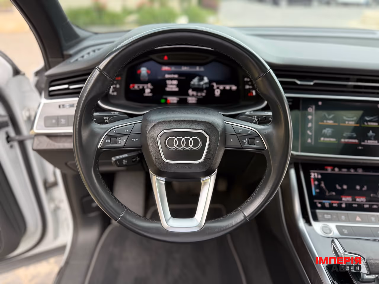 Audi Q7 - фото 35