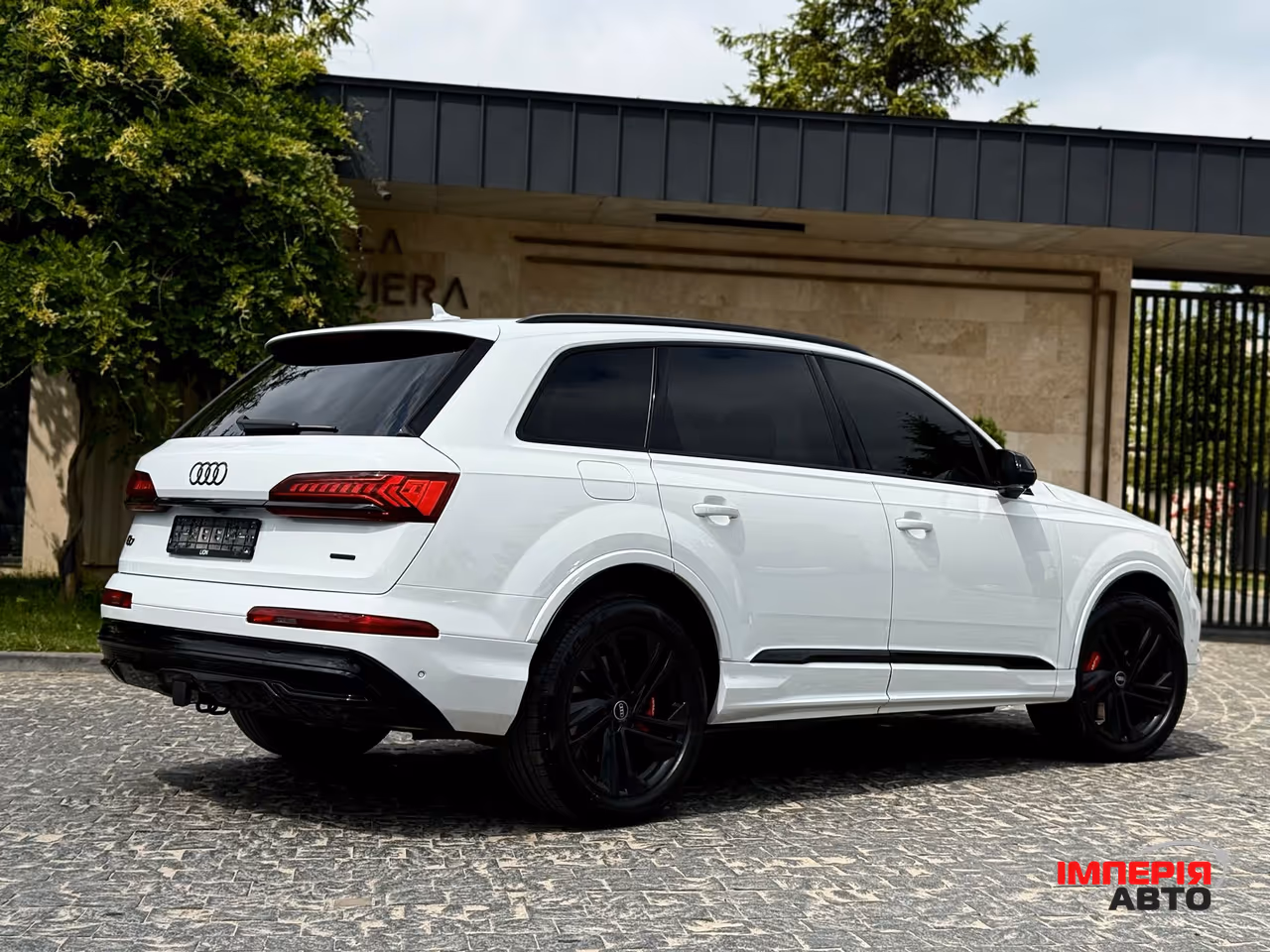 Audi Q7 - фото 20