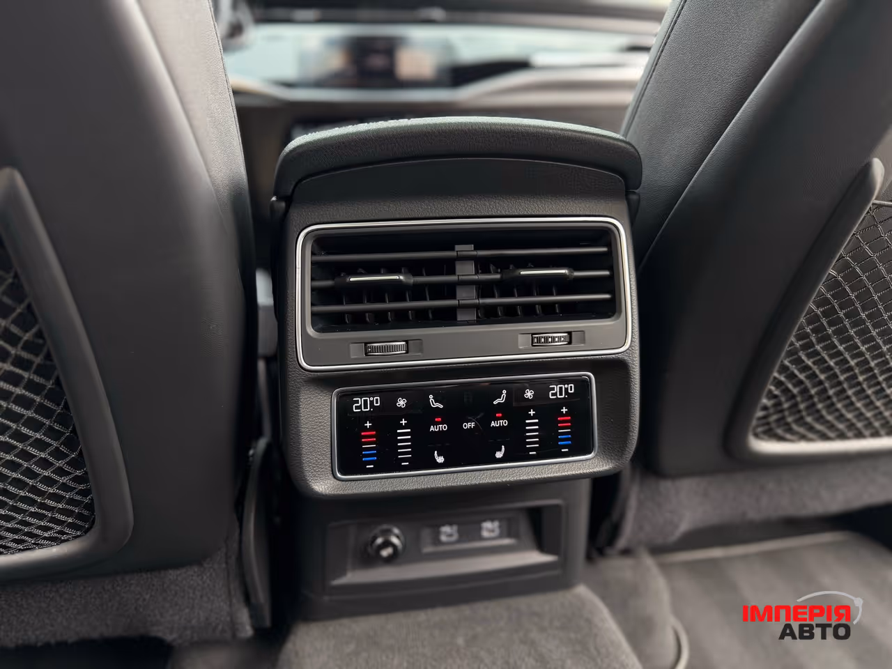 Audi Q7 - фото 59