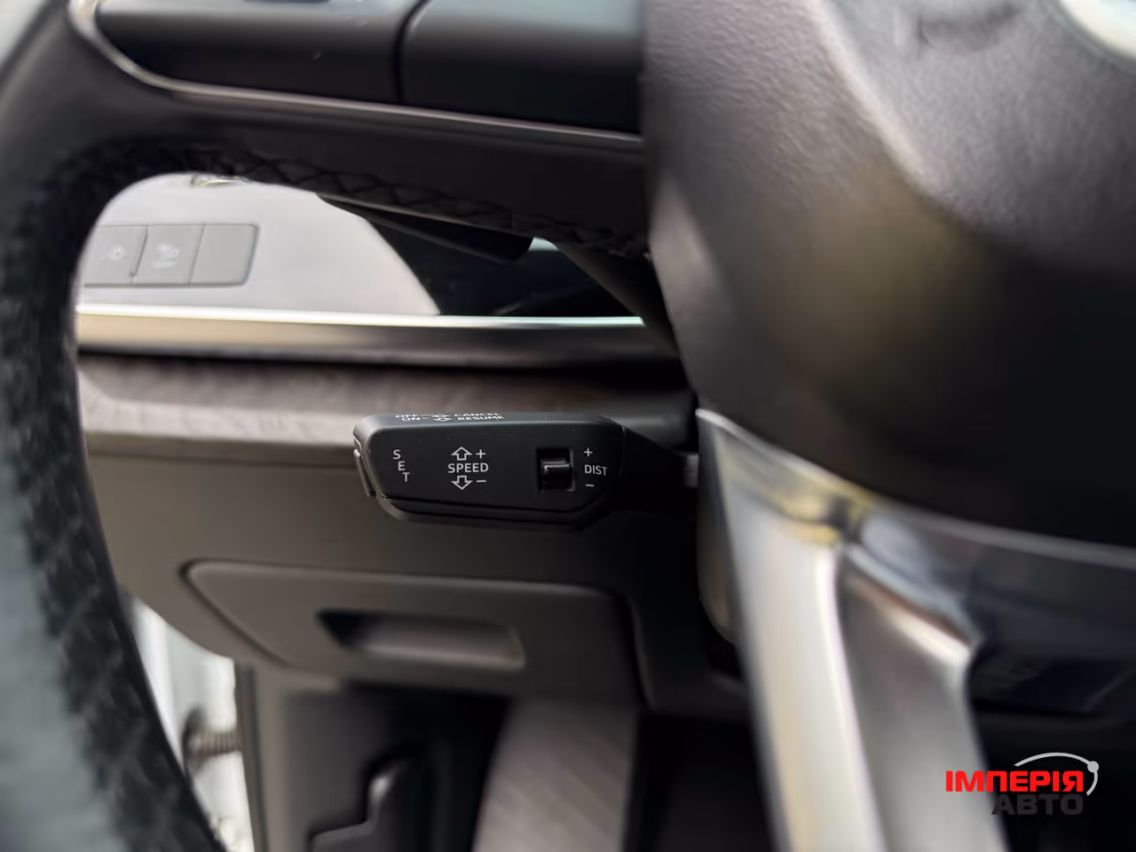Audi Q7 - фото 37