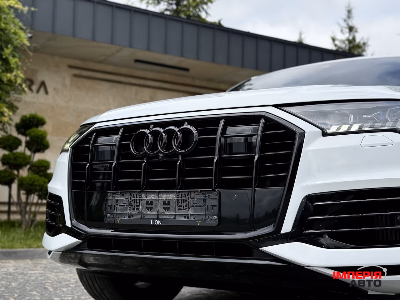 Audi Q7 - фото 6