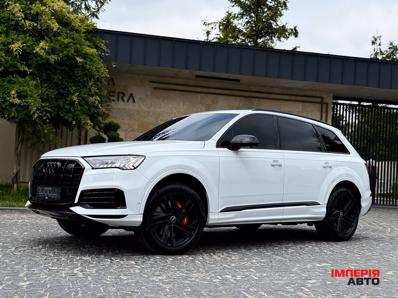 Audi Q7 - фото 5