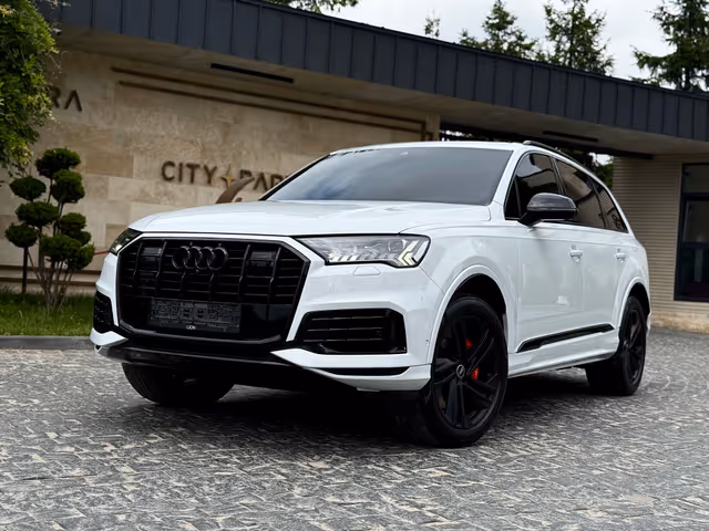 Audi Q7 - фото 4
