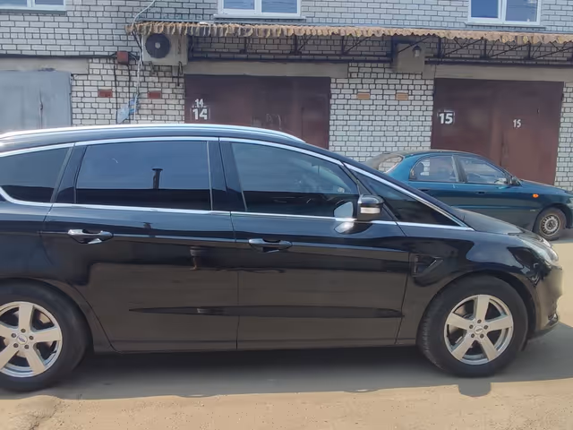 Ford S-MAX - фото 5