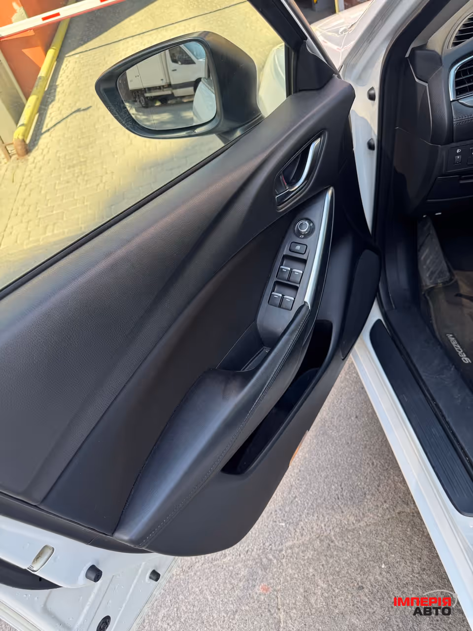 Mazda 6 - фото 8