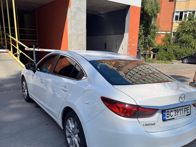Mazda 6 - фото 2