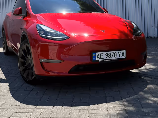 Tesla Model Y - фото 4