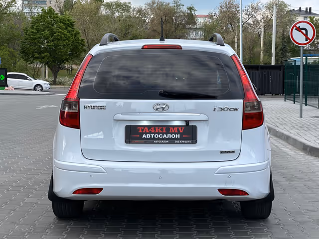 Hyundai i30 - фото 3