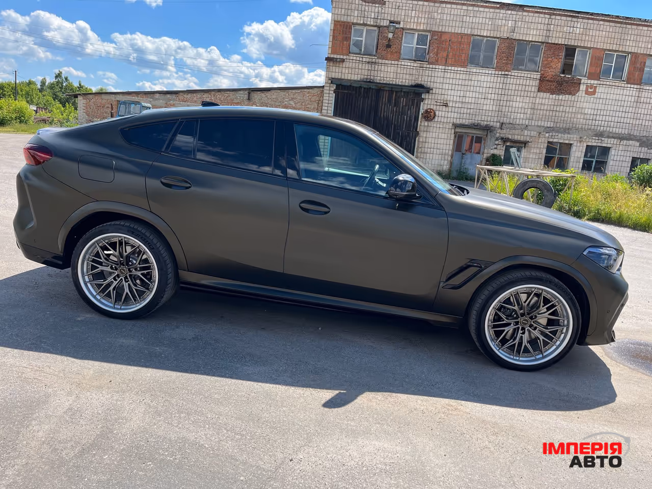 BMW X6 - фото 9