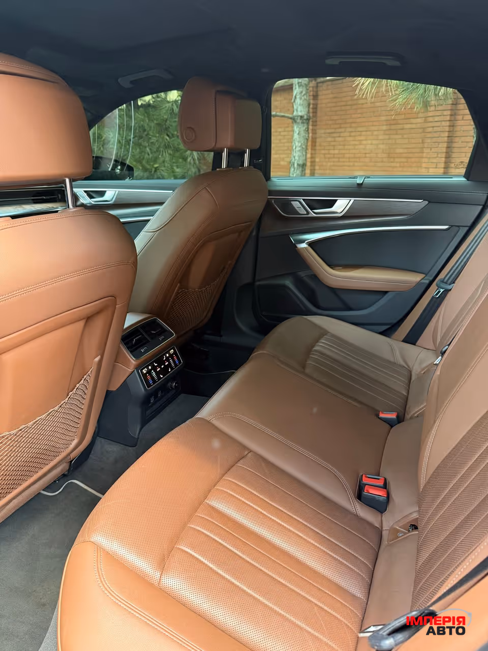 Audi A6 - фото 14