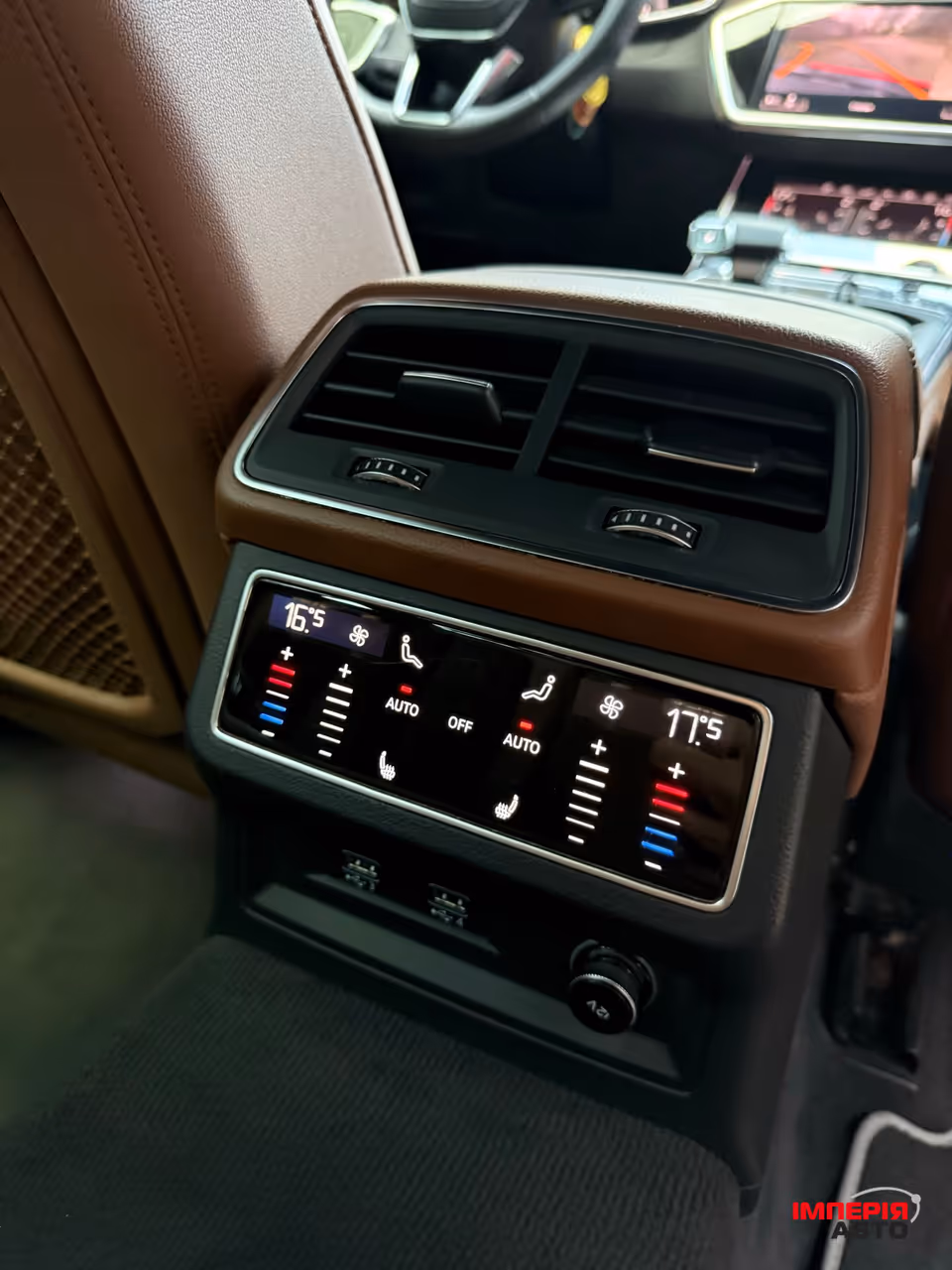 Audi A6 - фото 16