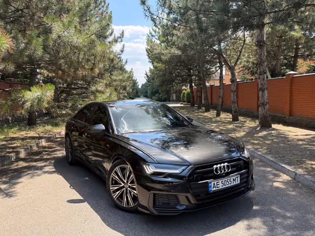 Audi A6 - фото 1
