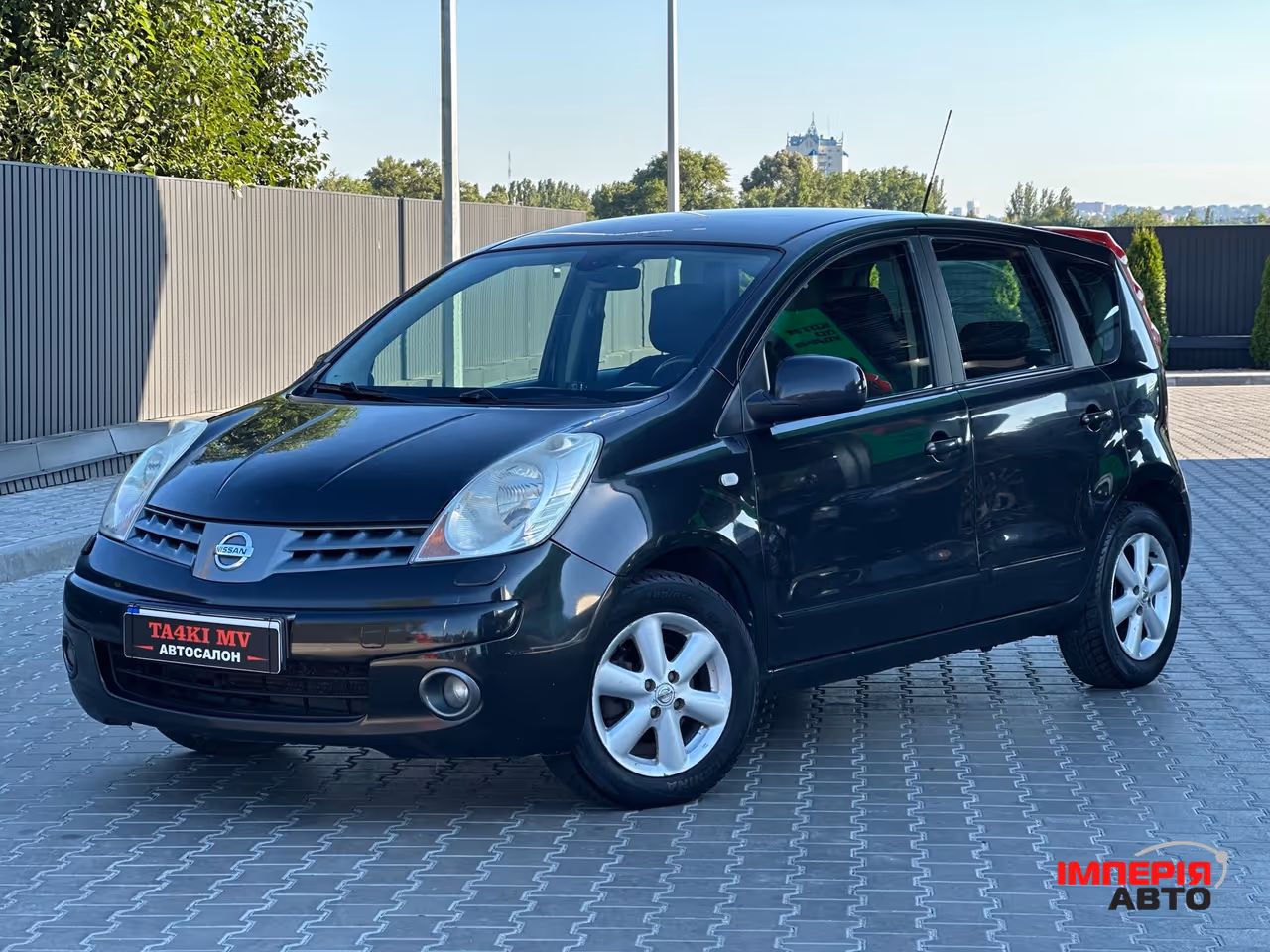 Nissan Note - фото 1