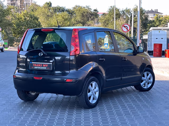 Nissan Note - фото 2