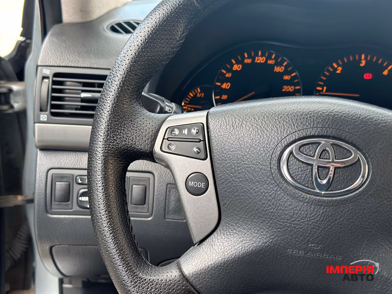 Toyota Avensis - фото 28