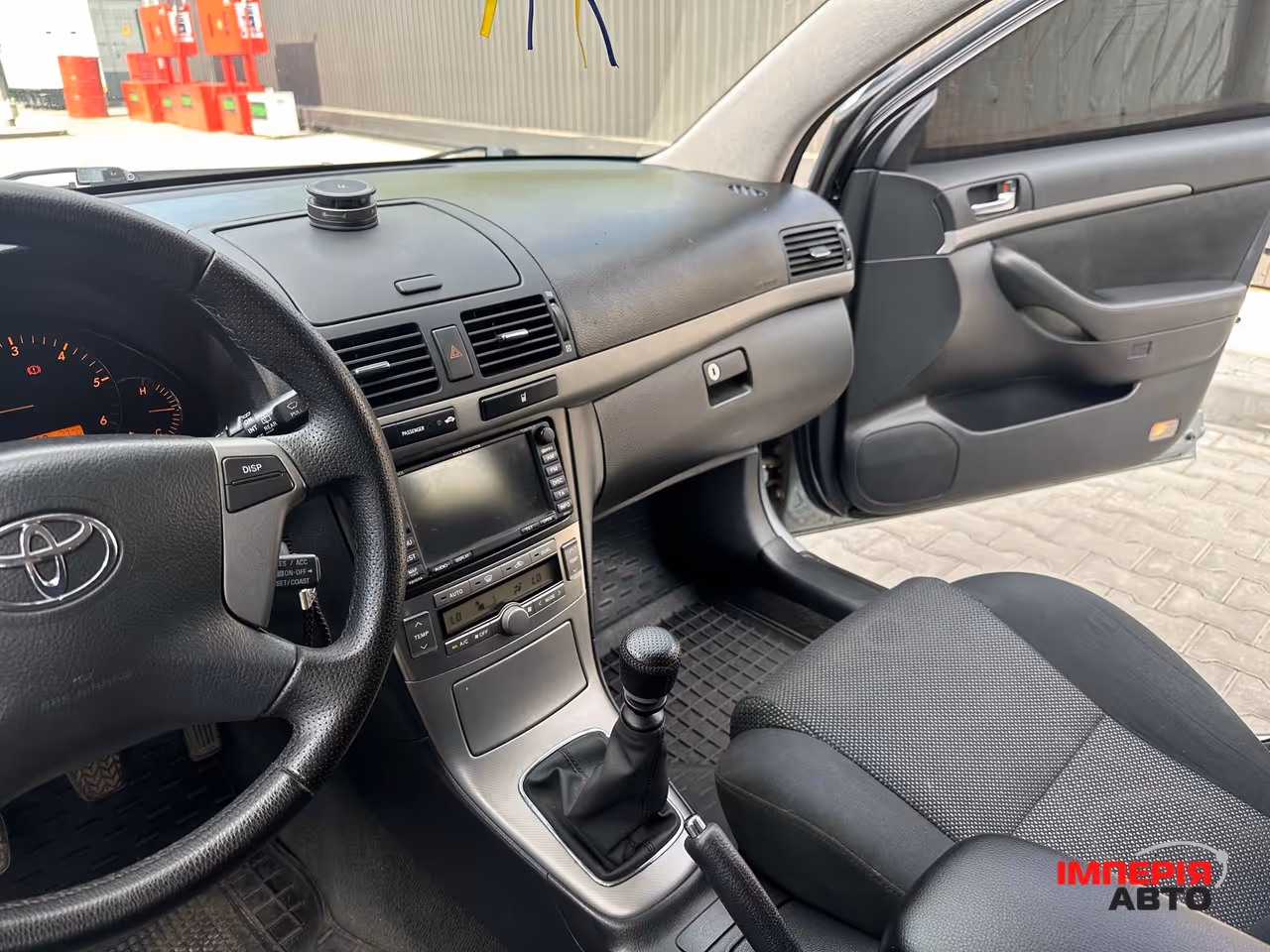 Toyota Avensis - фото 10